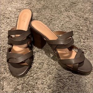 Crevo womens block heel strappy sandals (size 9.5M) New never worn. No box.